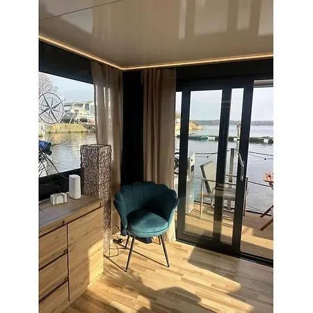 Premium Houseboat Blue Lagoon Lübeck