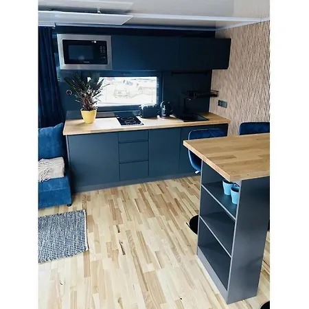 Premium Houseboat Blue Lagoon * Lübeck